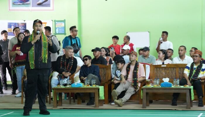 Menpora Dito Motivasi Peserta Ibunda Badminton Championship di Labuan Bajo