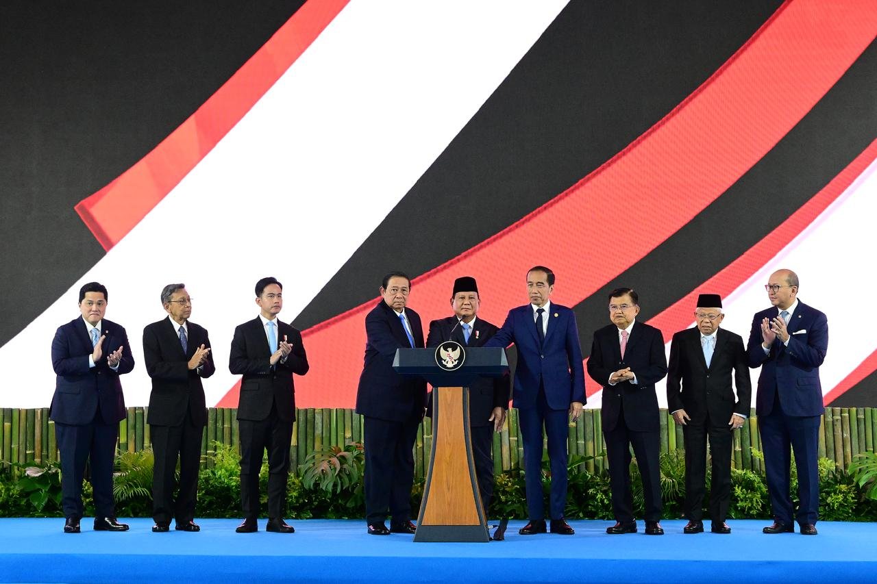 Menpora menghadiri acara peluncuran Daya Anaganta Nusantara (Danantara) oleh Presiden Prabowo di Istana Merdeka, Jakarta Pusat.