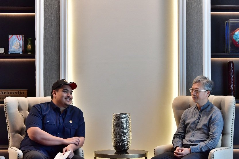 Menpora jajaki kerjasama teknologi AI Yandex untuk kembangkan industri olahraga Indonesia, fokus pada atlet, kompetisi, dan sekolah olahraga.