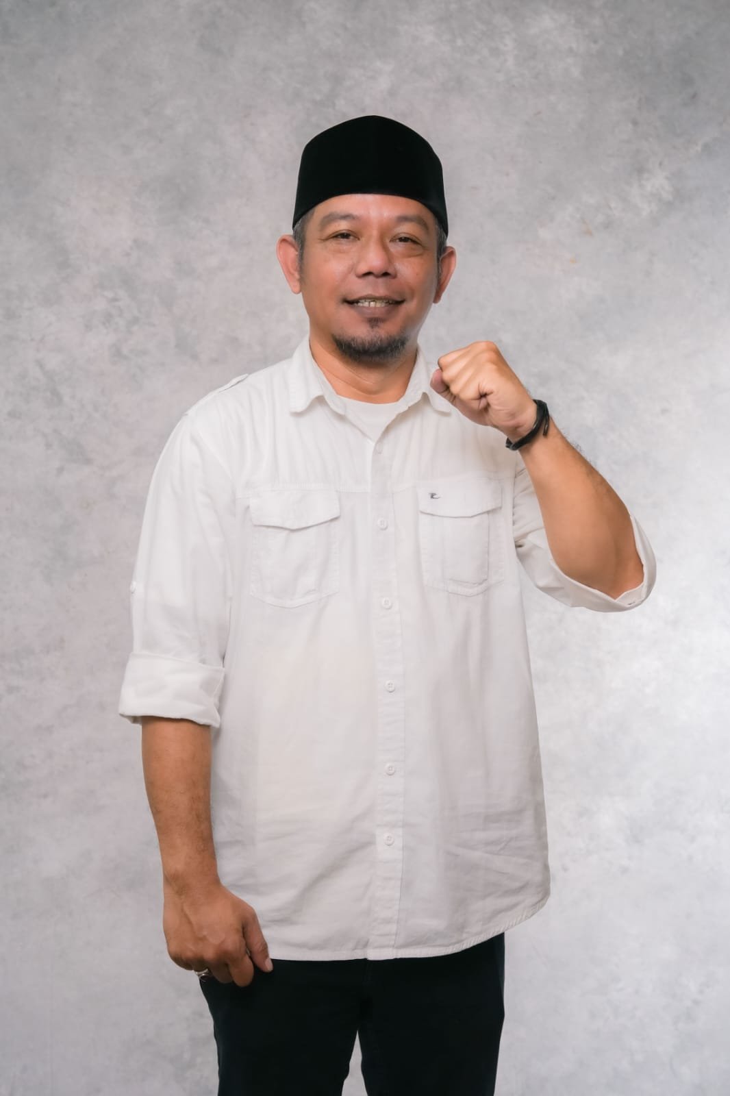 Ketua DPD PSI Kabupaten Kuningan, Asep Susan Sonjaya Suparman (Asep Papay).