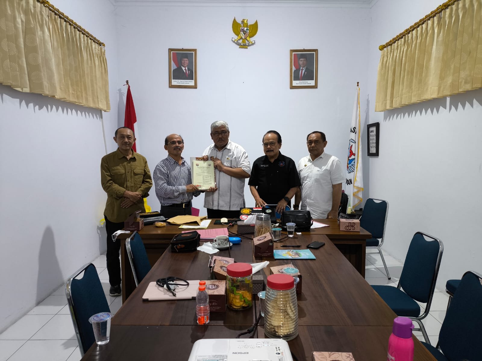 Hanya empat dari lima calon Rektor Uniku lolos penilaian Senat, mereka kini bersiap mengikuti wawancara dengan Yayasan YPSAK.