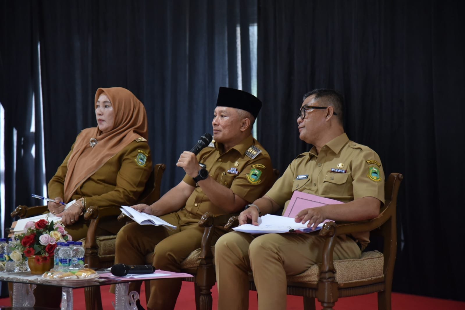 Rapat Koordinasi Percepatan MBG tingkat kabupaten di Aula Setda Kuningan, Senin (22/12/2025).