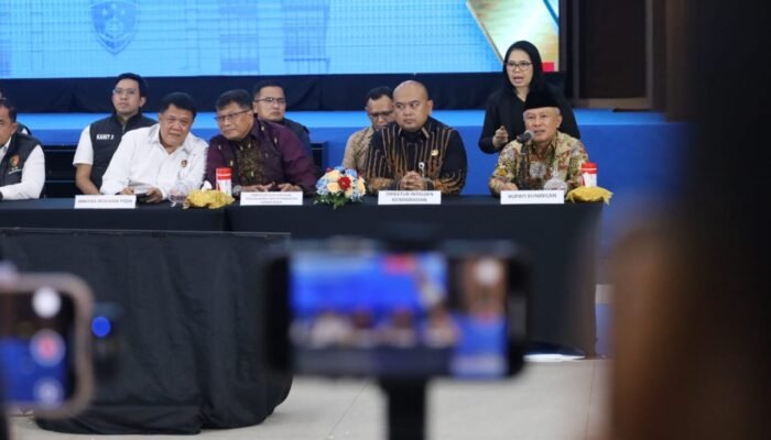 9 WNI Korban TPPO Judi Online Kamboja Akhirnya Selamat Pulang Kampung: Pasutri Kuningan Dijemput Bupati Langsung