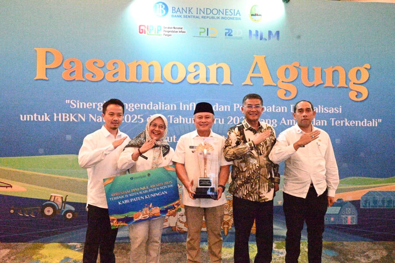Kuningan kembali meraih Pinunjul Award 2025 untuk keempat kalinya berkat inovasi pengendalian inflasi yang konsisten dan efektif di Jawa Barat.