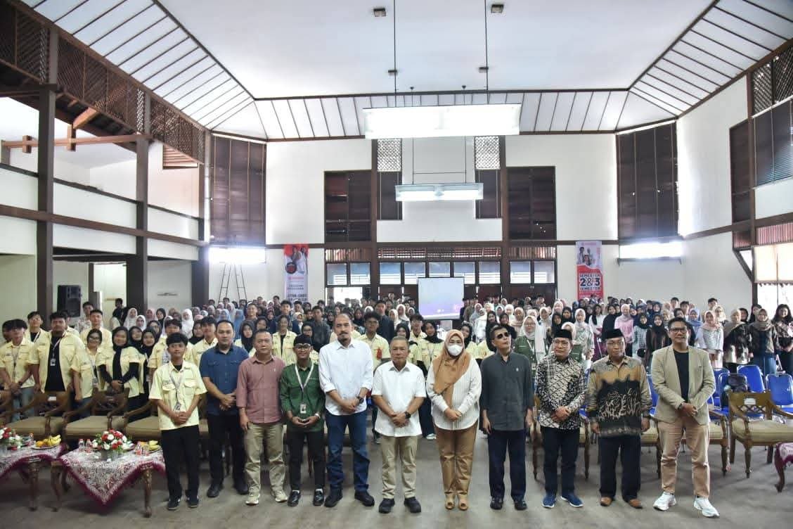 Obrolan Mahasiswa Jogja Kuningan (OMJOK) 2026: IPMK Yogyakarta ajak ratusan pelajar SMA berani bermimpi besar, memotivasi dan expo kampus!
