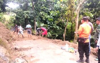 Longsor di Ciwaru dan Karangkancana, BPBD Kuningan Berjibaku