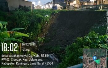 Cuaca Ekstrem Akhir Tahun, Longsor Landa Tebing Sungai Cihurang Jalaksana