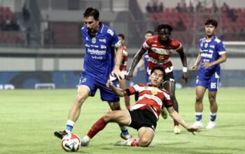 2 Link Live Streaming Persib vs Madura United: Tempat Menonton di TV Online dan Cek Analisis H2H Susunan Pemain