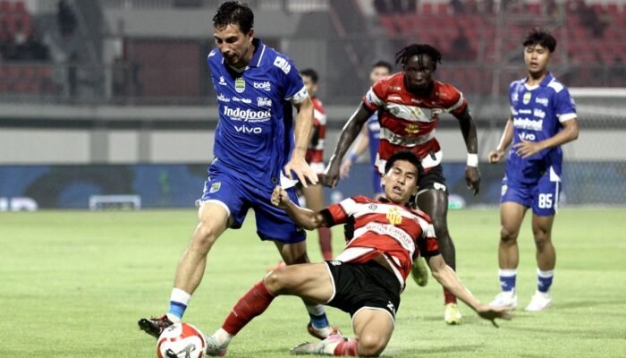 2 Link Live Streaming Persib vs Madura United: Tempat Menonton di TV Online dan Cek Analisis H2H Susunan Pemain