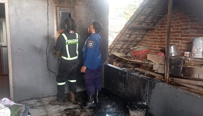 Rumah Asih di Maniskidul Kebakaran! Anaknya Alami Luka Bakar Saat Padamkan Api: Penyebab Gara-gara Cucunya…