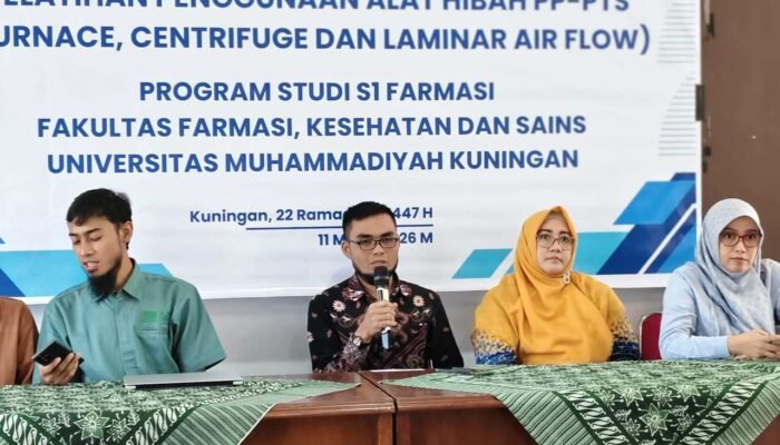 Dosen UM Kuningan Jajal Alat Lab Canggih Hibah PP-PTS: Dari Sterilisasi LAF Hingga Furnace