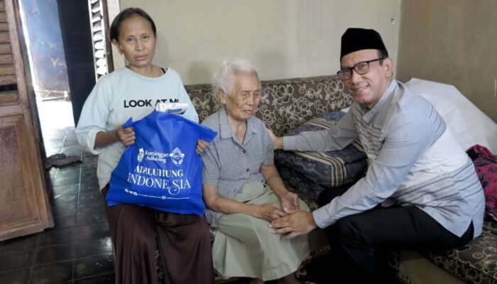 600 Bingkisan Disalurkan Adiluhung Indonesia di Kuningan Jelang Lebaran, Sasar Lansia hingga Penyandang Disabilitas