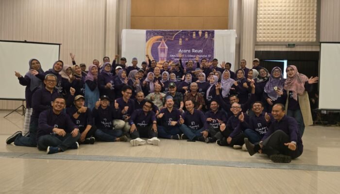 Alumni’87 SMAN 1 Cilimus Kembali Berkumpul Setelah 39 Tahun: Bakti Sosial Hingga Rencanakan Reuni Akbar Lebaran Mendatang