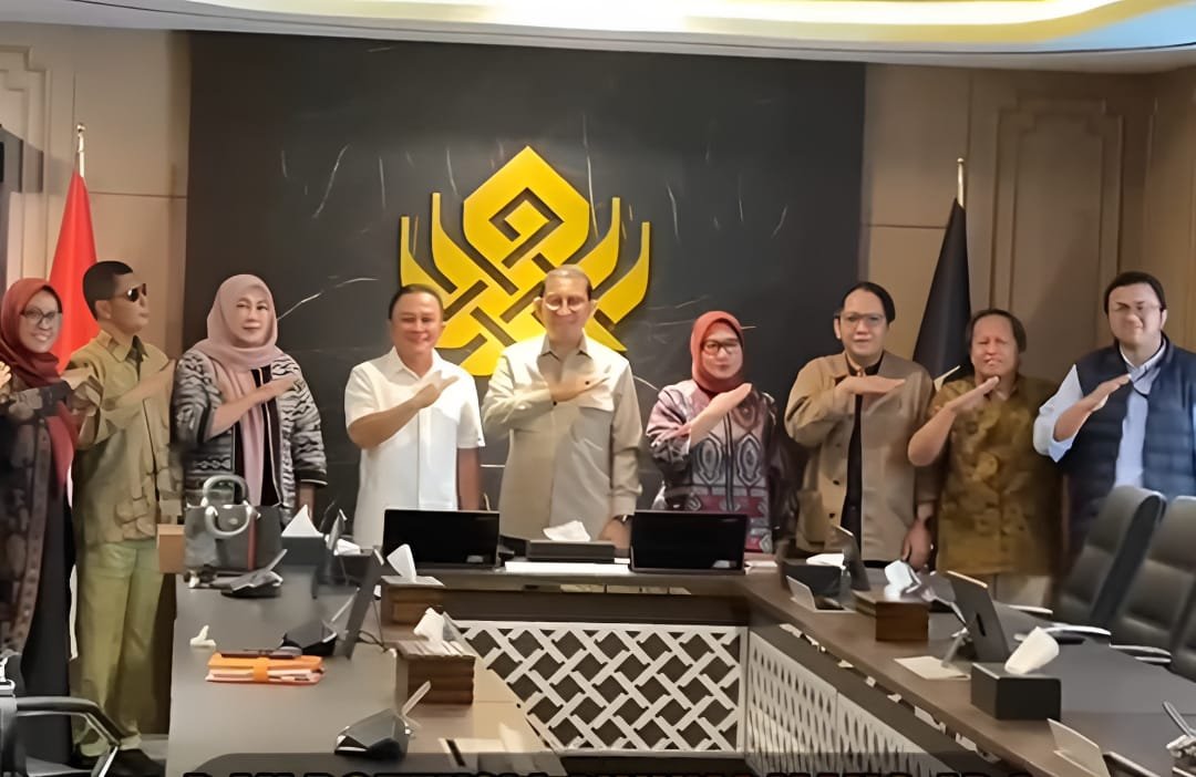 Menteri Kebudayaan Fadli Zon bakal meninjau Museum Gedung Perundingan Linggarjati dan Taman Purbakala Cipari untuk direvitalisasi.