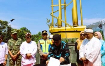 Tugu Angklung di Kuningan mengangkat kembali sejarah perubahan nadanya menjadi Do-Re-Mi oleh Abah Kucit dan jejak awal angklung diatonis dari Citangtu.