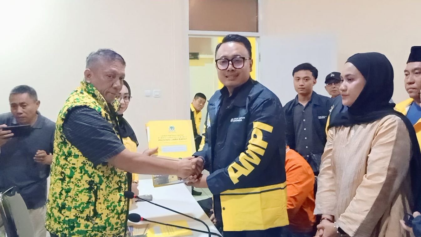 Ahmad Hidayat daftar calon Ketua Golkar Jawa Barat. Klaim didukung 16 DPD dan sayap partai, siap dobrak stagnasi di Musda Golkar Jabar 2026.
