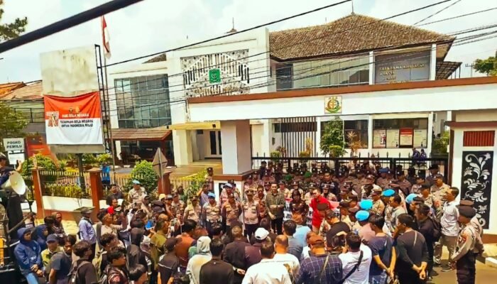 Babak Baru Kuningan Caang, Kejaksaan Hentikan Penyelidikan Kasus Dugaan Korupsi Proyek PJU Rp117 Miliar