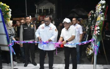 Presiden KSPSI Andi Gani Nena Wea meresmikan markas baru buruh Kuningan di Cijoho, Kamis 9 April 2026. Siapkan harmoni industri di kawasan investasi.