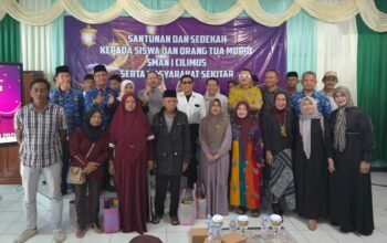 Reuni Berujung Aksi Sosial, Alumni SMAN 1 Cilimus ’87 Ringankan Beban Orangtua Siswa