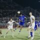 Persib Bandung remontada, bangkit dari 0-2 kalahkan Bhayangkara 4-2, comeback dramatis antar Maung ke puncak klasemen Liga 1 BRI Super League.