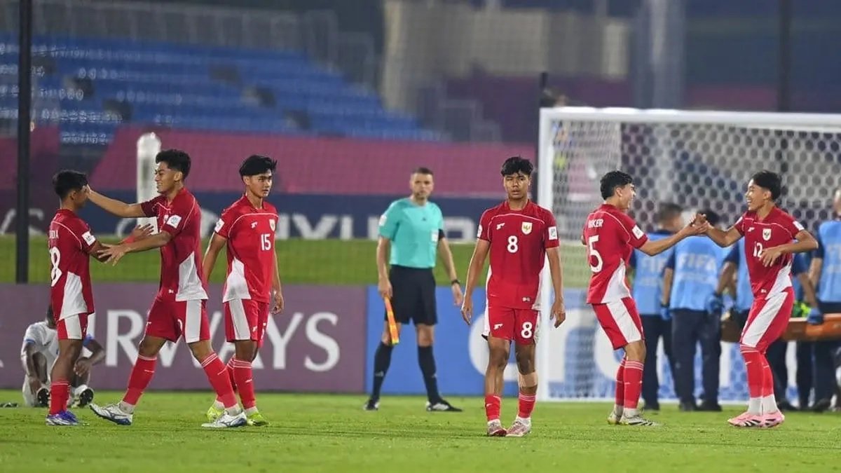 Timnas Indonesia U-19 hajar Myanmar 3-0 di Piala AFF U-19 2026. Koleksi poin sama dengan Vietnam, tapi Garuda Muda kalah poin di klasemen.