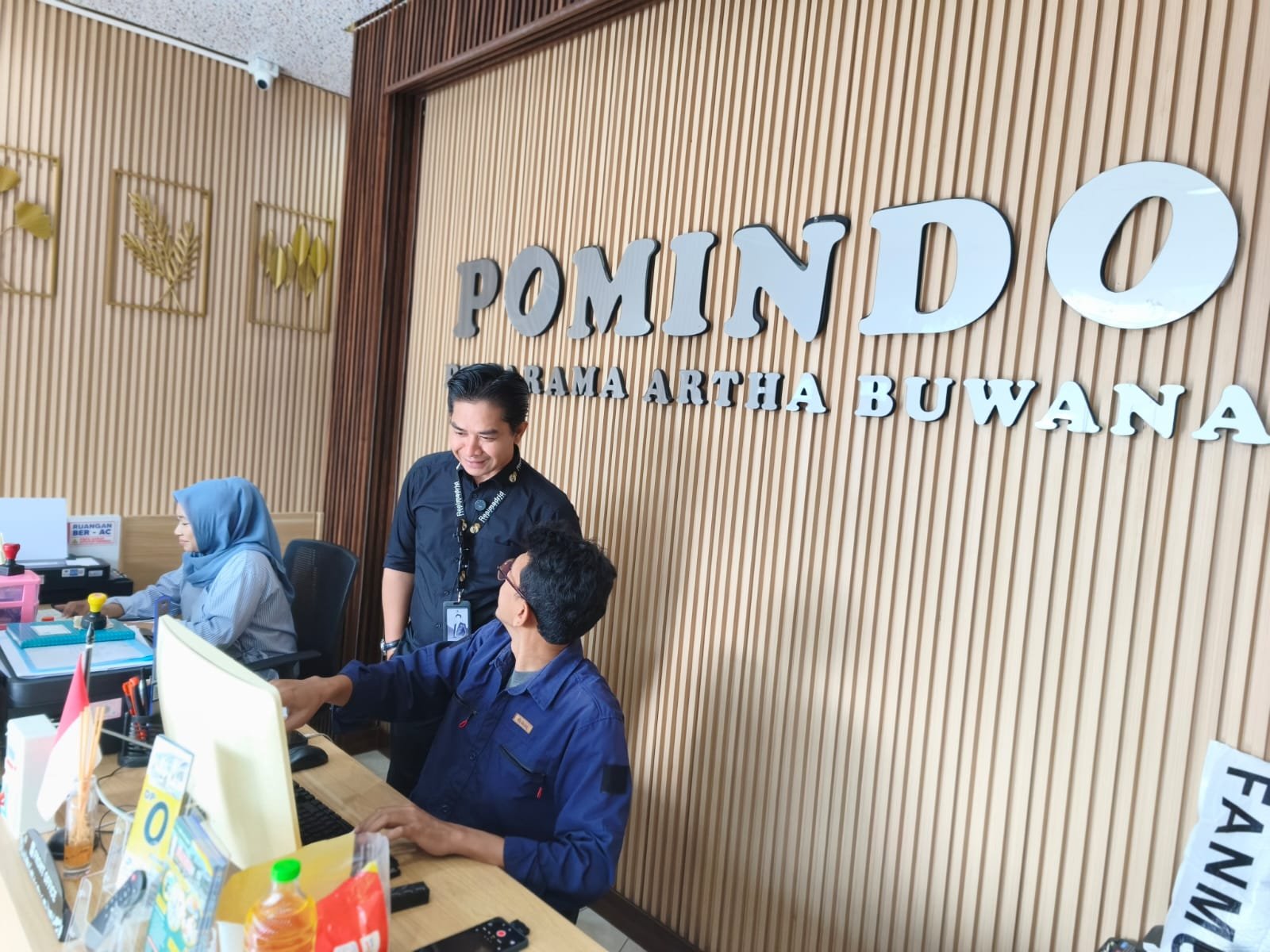 Direktur POMINDO H. Yaya Sumantri batasi gerak depo yang nekat mengemas ulang minyak goreng curah demi hindari jerat hukum.