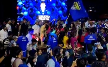 Bukan di Stadion, PERSIB Kenalkan Mariano Peralta dengan Alat Musik Khaz Kuningan: Bergemuruh di Saung Angklung Udjo