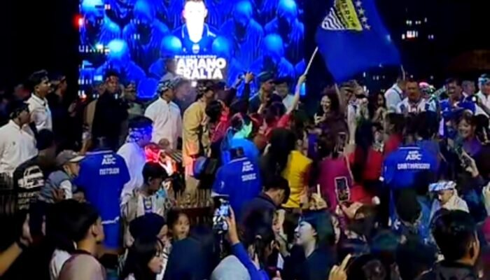 Bukan di Stadion, PERSIB Kenalkan Mariano Peralta dengan Alat Musik Khaz Kuningan: Bergemuruh di Saung Angklung Udjo