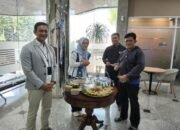 Semarak Hari Pelanggan Nasional, BRI BO Tanah Abang Sambut Nasabah Hangat dalam Balutan Wastra Nusantara