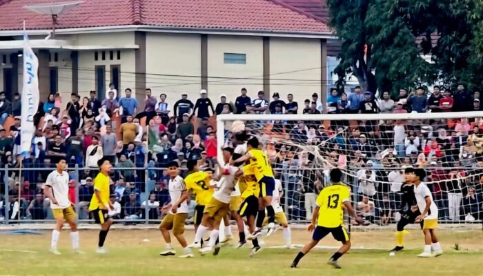 Dramatis! Striker Ciawigebang Mendadak Jadi Kiper Saat Adu Penalti, Luragung Segel Gelar B2B Juara Bupati Cup 2026 Kuningan