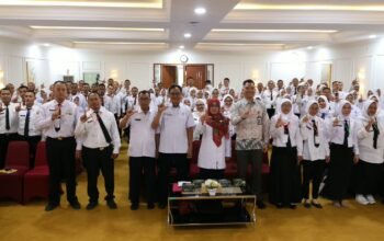OJK Cirebon Gembleng 700 PPPK dengan KELINGAN, Jadi Benteng Pertahanan dari Pinjol Ilegal dan Judol