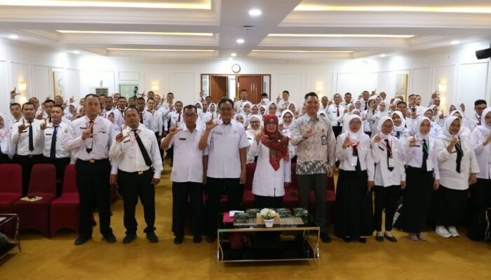 OJK Cirebon Gembleng 700 PPPK dengan KELINGAN, Jadi Benteng Pertahanan dari Pinjol Ilegal dan Judol