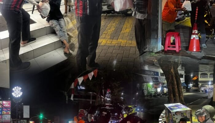HAIKU BERBAGI: Bikers Honda ADV Chapter Kuningan Turun ke Jalan Gelar Aksi Sosial di Pengujung Bulan Maulid