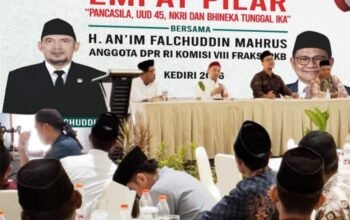 Sosialisasi 4 Pilar MPR RI di Lirboyo membahas Pancasila, peran santri, persatuan bangsa dan tantangan generasi muda.