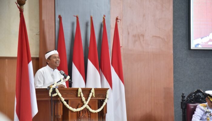 Hadir di Sidang Paripurna HUT ke-528 Kuningan, KDM Beri Peringatan Menohok: Wisata Boleh Melesat, Tapi Ciremai Jangan Dirusak!