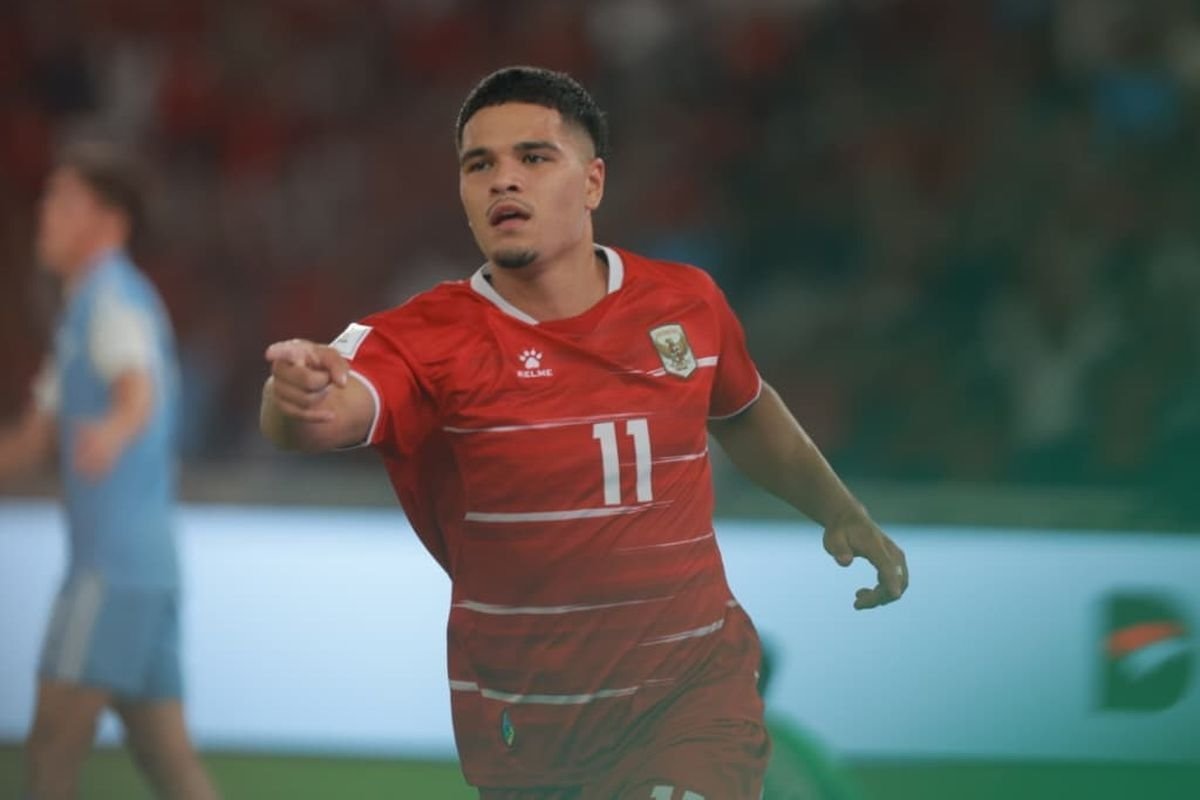 Timnas Indonesia menang 2-0 atas Singapura di ASEAN Cup 2026. Ragnar dan Romeny cetak gol, Garuda tempati posisi kedua Grup A.