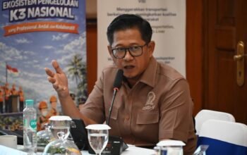Anggota DPR RI Fraksi Partai Kebangkitan Bangsa (PKB), Sudjatmiko, mendesak pemerintah melakukan evaluasi menyeluruh terhadap pengawasan keselamatan pelayaran, penegakan hukum atas pelanggaran, serta peremajaan armada kapal penyeberangan.