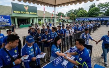 Nyetadion Nonton Persib vs Persik di Si Jalak Harupat: Cek Lokasi dan Syarat Tukar Tiket Persib di Kodim 0624