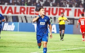 Persib Bandung pimpin klasemen Grup E ACL 2 usai tekuk Viettel 1-0 dan kantongi bonus dari AFC mencapai Rp7,1 miliar.